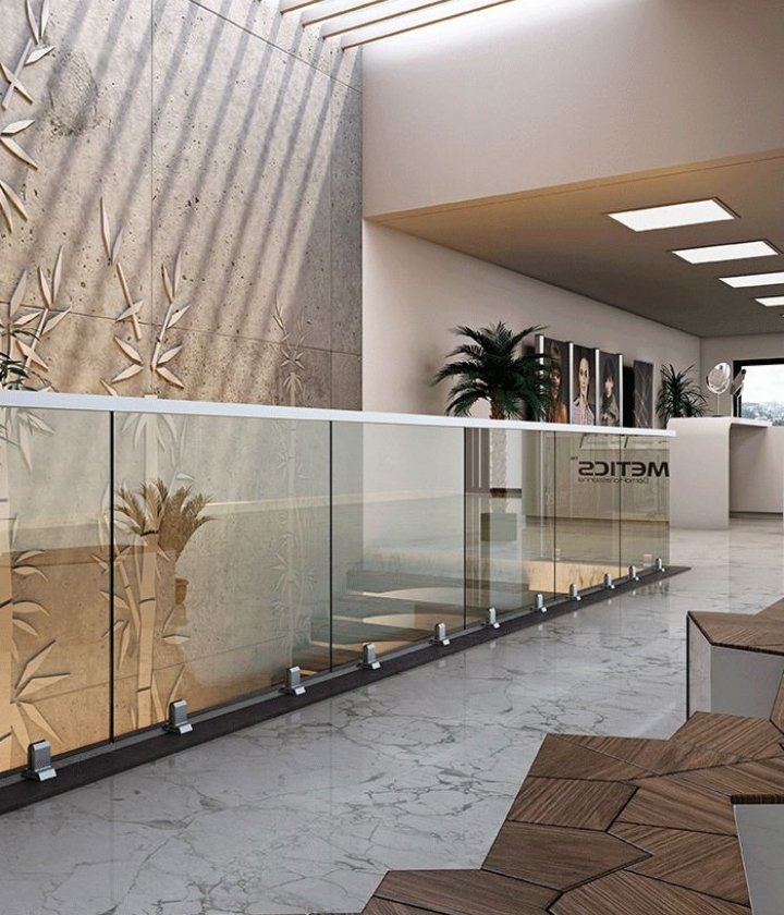 Aluminium glass railing